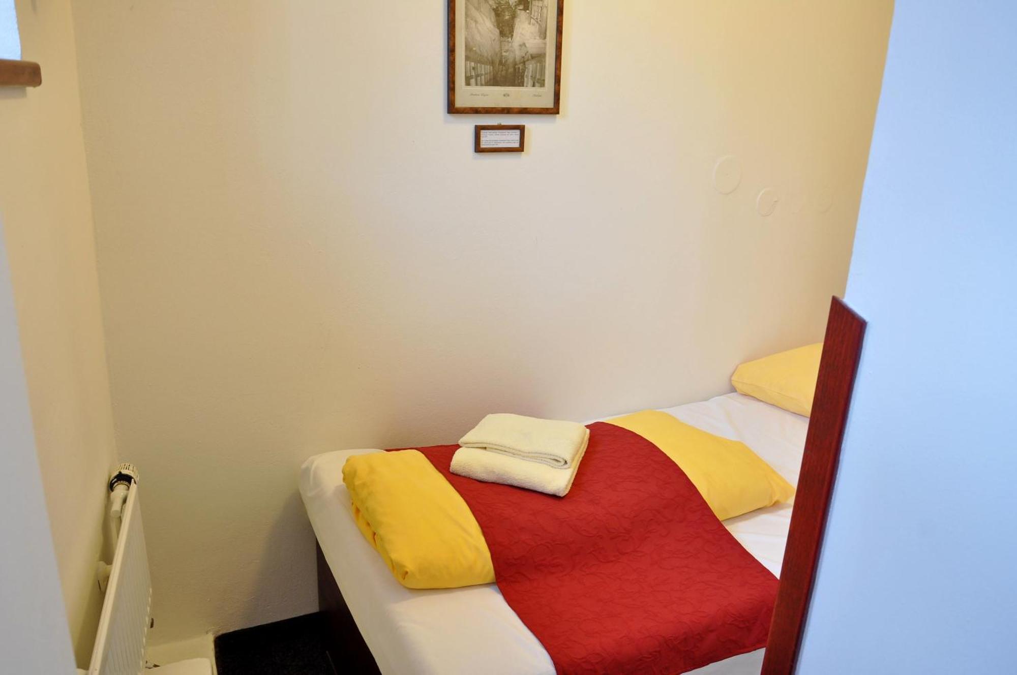 Hotel Cisar Ferdinand لوكيت الغرفة الصورة