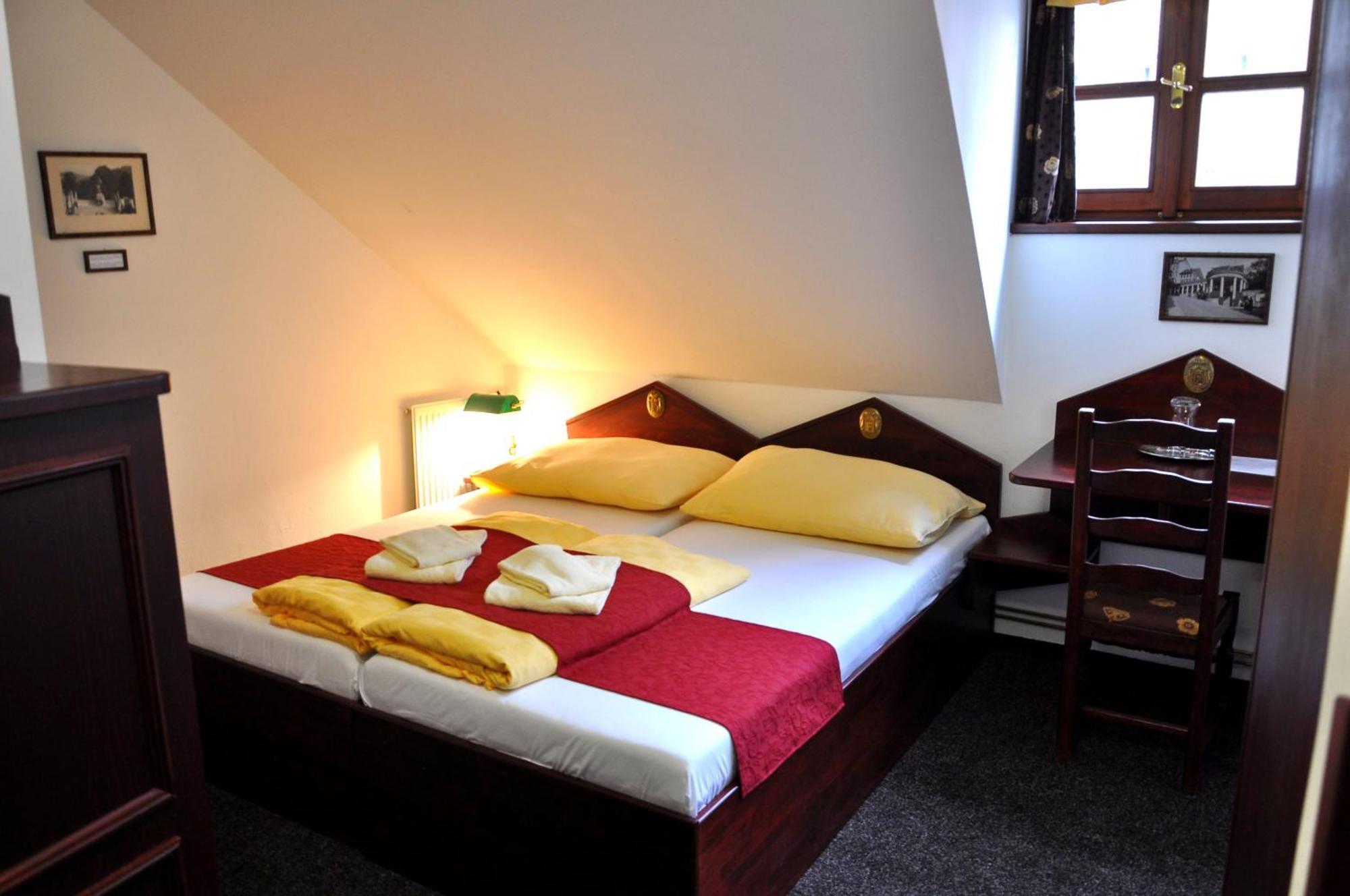 Hotel Cisar Ferdinand لوكيت الغرفة الصورة