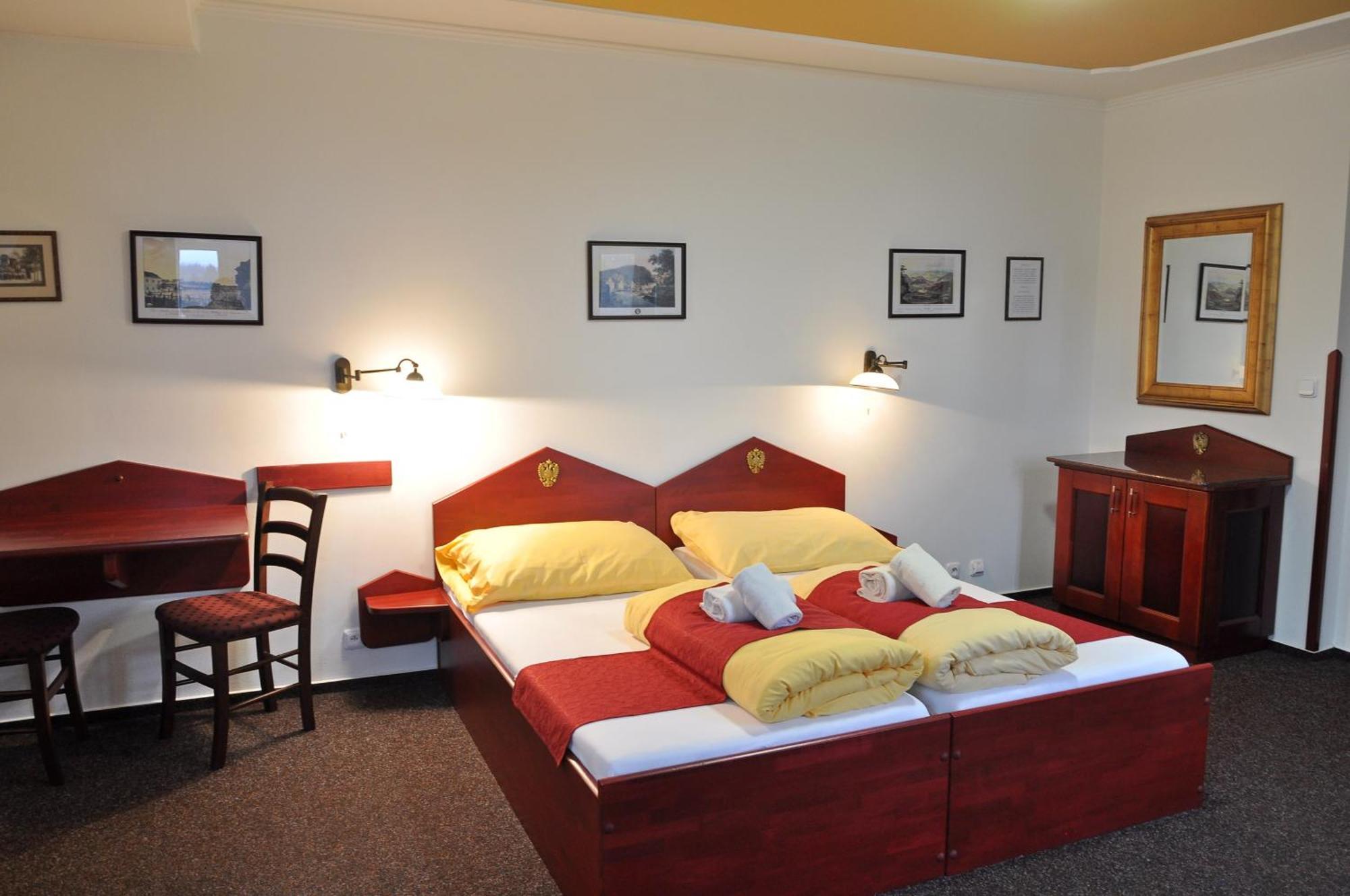 Hotel Cisar Ferdinand لوكيت الغرفة الصورة
